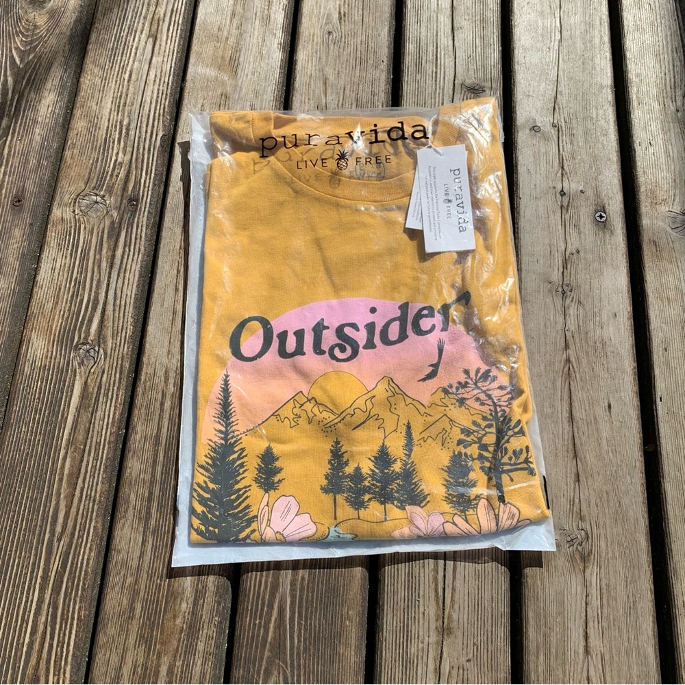 Outsider Pura Vida shirt